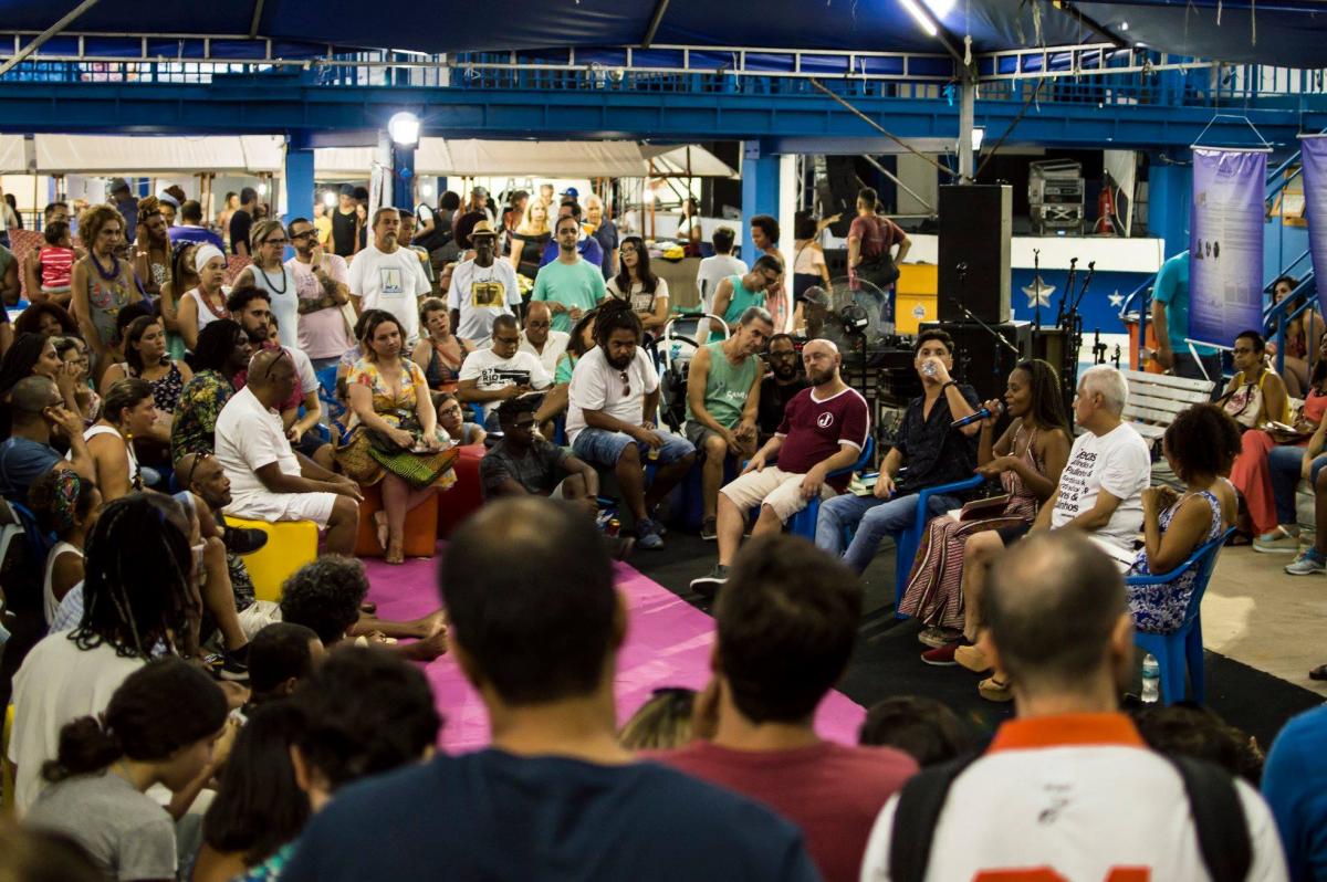 Debates na Praça Manacea
